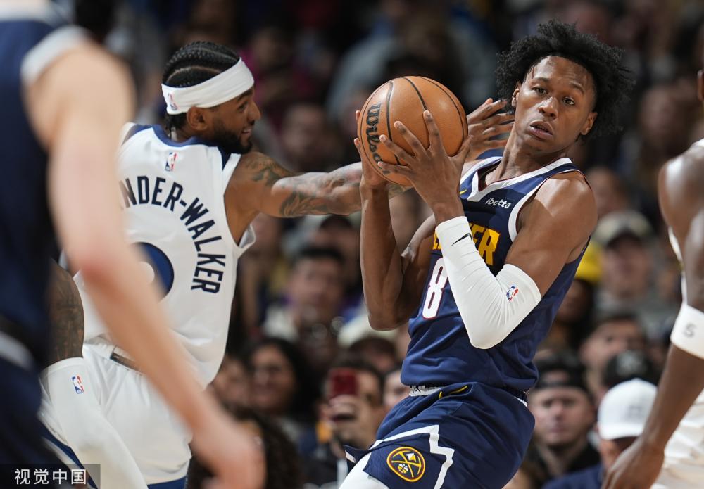 应与蜕变 应与蜕变