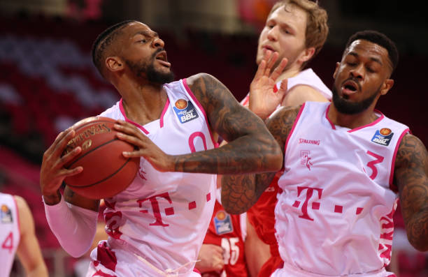 交锋焦点 交锋焦点